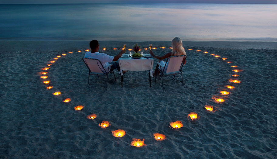 Flitterwochen Fidschi Inseln Candle Light Dinner Strand Candle Light Dinner Fiji Strand