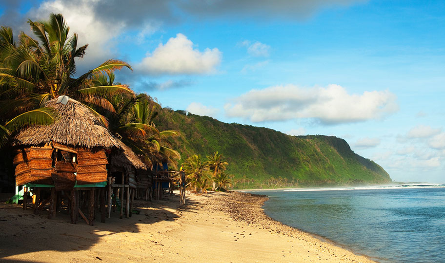 Südsee Badeferien; Bungalow Strand Samao Bungalow am Strand auf der Insel Samoa