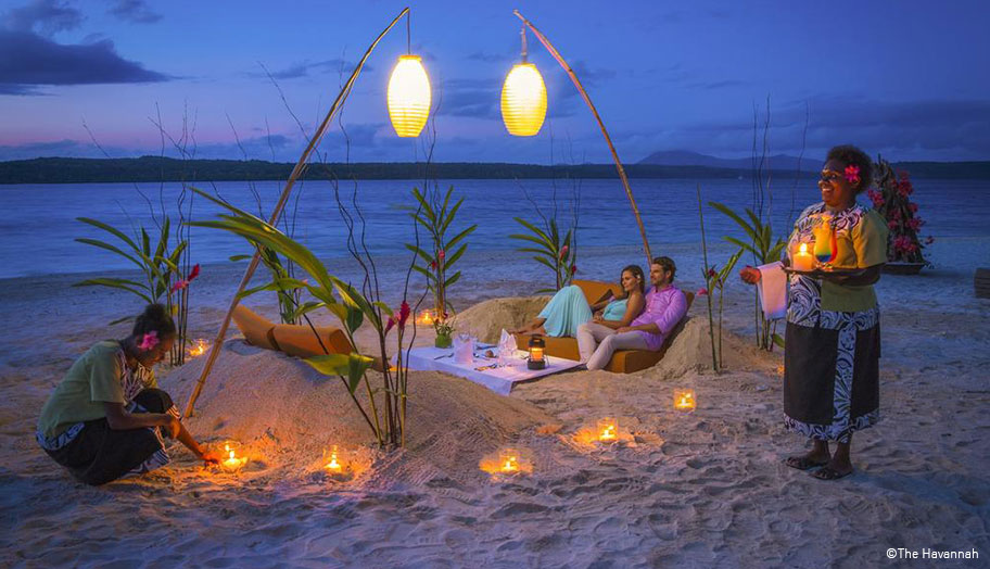 Vanuatu Honeymoon Candle Light Dinner Strand
